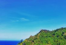 Pesona Pantai Bolu Bolu, Bisa Nikmati Sunrise dan Snorkeling!