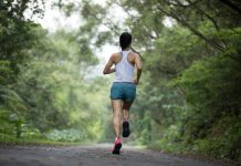 Refreshing sambil Lari Pagi di Taman Flora Bratang