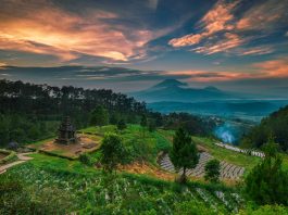 Asyiknya Belajar Sejarah Sekaligus Menikmati Indahnya Pemandangan di Candi Gedong Songo