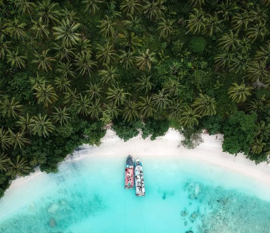 Ke Lampung, Wajib Coba Snorkeling di Pulau Sebuku!