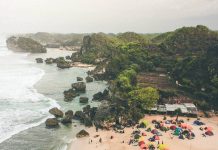 Pantai Ngrumput, Tempat Camping Asyik di Gunungkidul