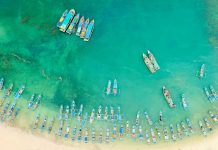 Bertualang ke Ujung Genteng, Main ke Pantai sampai Ketemu Penyu!