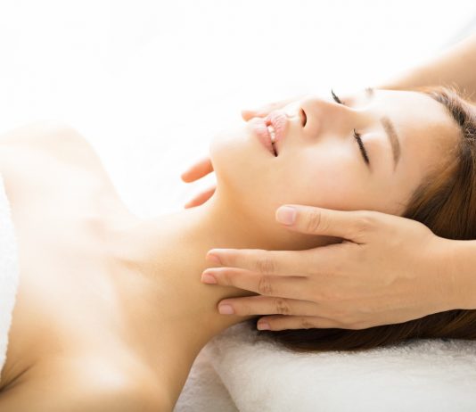 Rawat Kulit dengan Teknologi Canggih di Marcks Venus Aesthetics Clinic