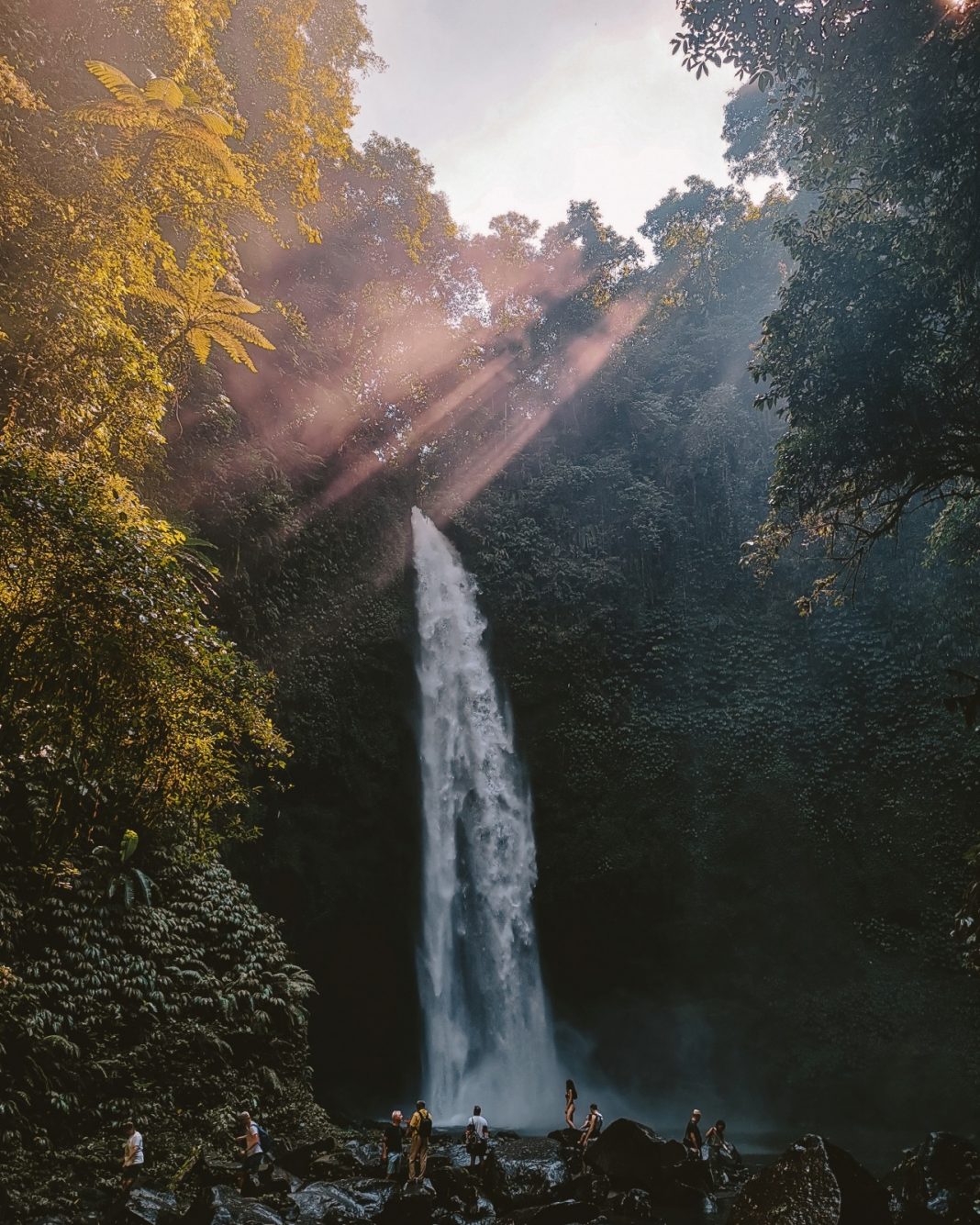 Nungnung Waterfall высота