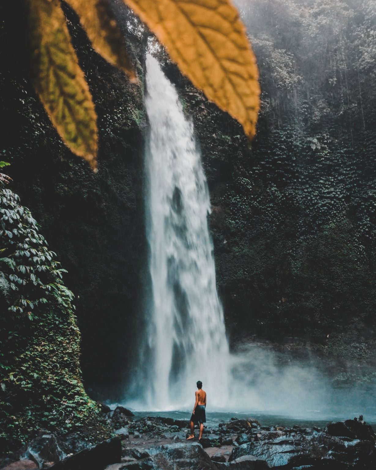 Nungnung Waterfall высота