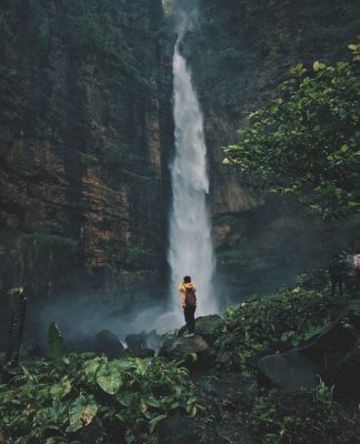 Bertualang ke Air Terjun Kapas Biru, Wisata Alam Eksotis di Lumajang