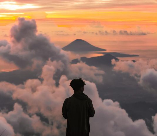 Menaklukkan Gunung Klabat, Puncak Tertinggi di Sulawesi Utara