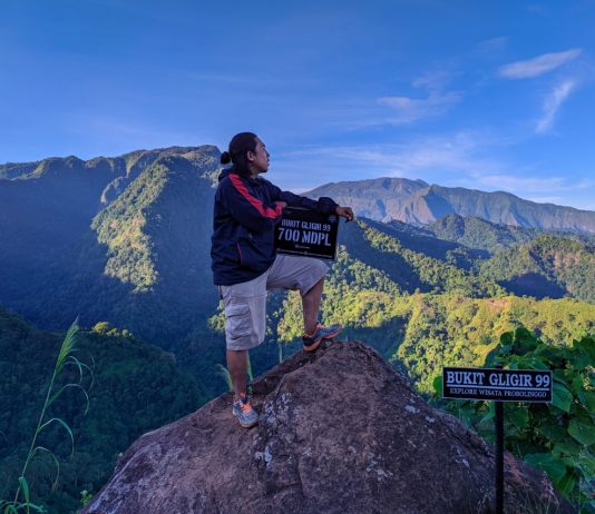 Menyaksikan Hijaunya Panorama Alam dari Puncak Bukit Watu Geligir