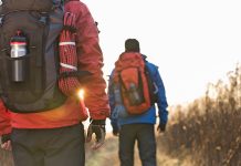 Yuk Jaga Kelestarian Gunung dengan Tidak Membawa Barang-barang Ini Saat Mendaki!