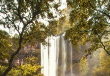 Petualangan Menuju Curug Sawer, Keindahan Tersembunyi di Delhi van Java