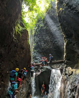 Susur Kali Watu Mujur, Wisata Petualangan Seru di Purbalingga