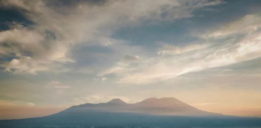 Eksplorasi Alam Sukabumi, Trekking Seru di Bukit Karang Numpang
