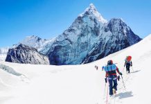 Aturan Baru Mendaki Everest: Wajib Bawa Kembali Kotoran ke Base Camp
