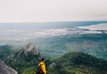 Pendakian Menantang di Gunung Fatuleu, Curam dan Nyaris Vertikal!