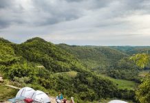 Berkemah di Watu Mabur, Pilihan Liburan Seru di Bulan Puasa
