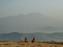 Menikmati Indahnya Panorama dari Puncak Peuyeum, Surga bagi Pencinta Alam