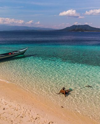Mengungkap Pesona Pulau Molana, Surga Tersembunyi di Maluku Tengah