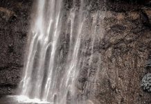 Menelusuri Keindahan Air Terjun Tretes di Wonosalam, Jombang