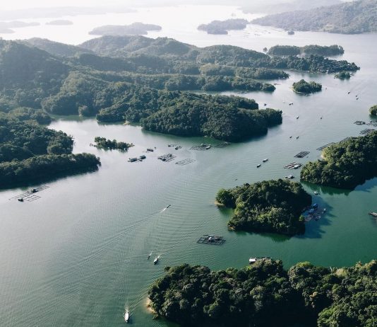 Keindahan Bukit Matang Kaladan, Destinasi Mirip Raja Ampat di Kalimantan Selatan