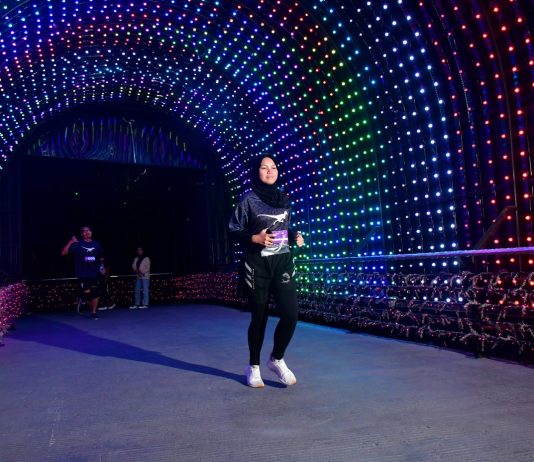 Dino Night Run Season 2, Sensasi Lari Malam di Jatim Park 3